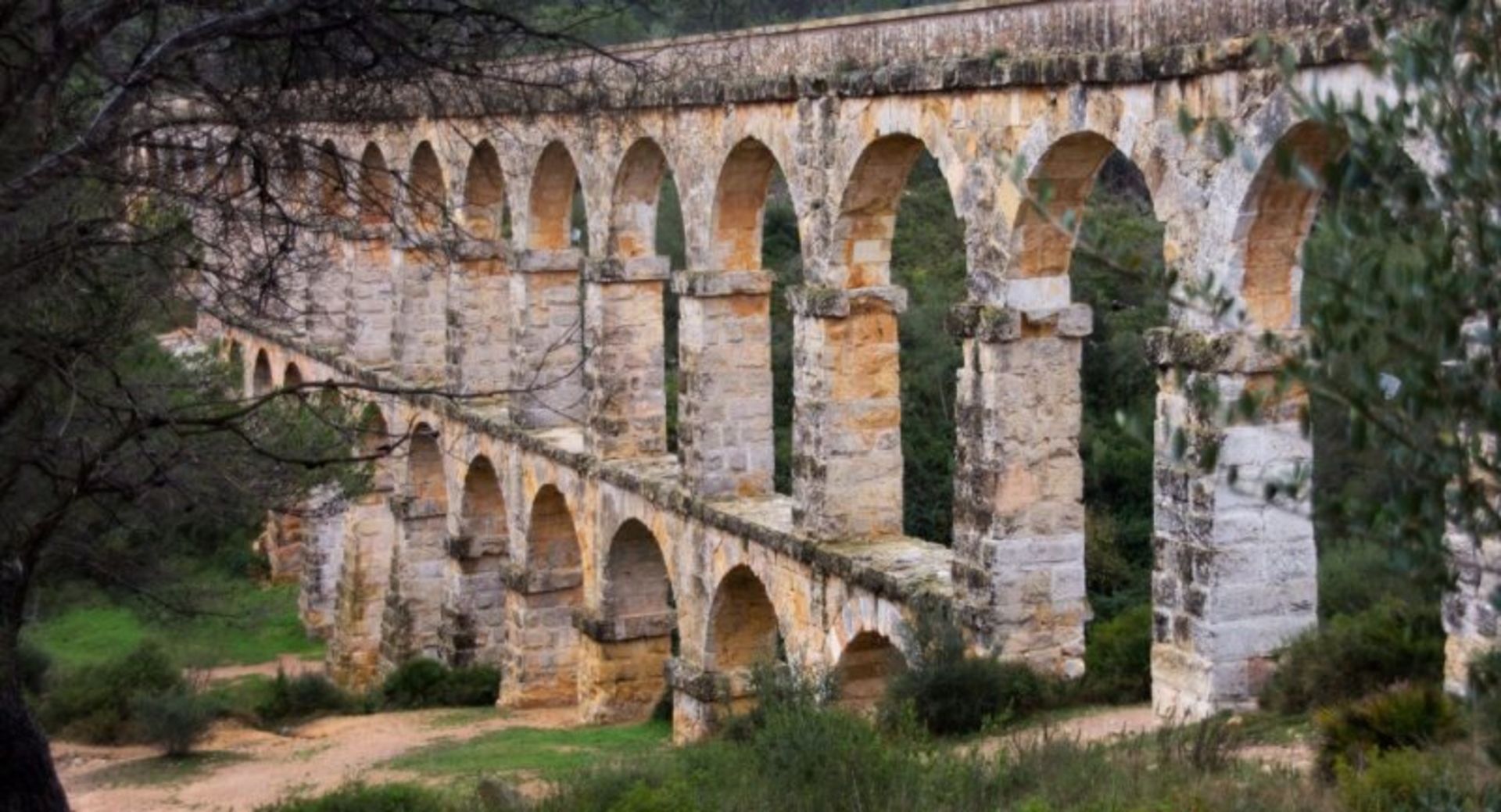 آباره لس فررس و طبیعت اطراف آن در اسپانیا