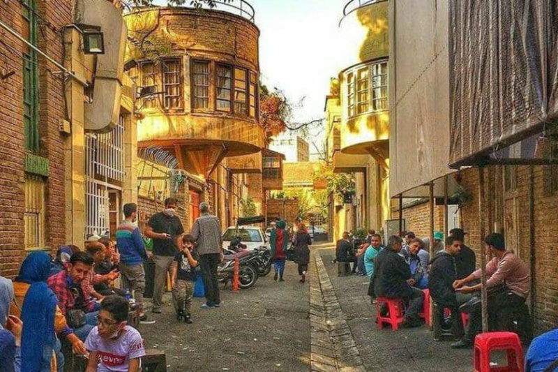 کشف قلب تپنده تهران؛ گشتی در خیابان خاطرهانگیز نوفللوشاتو (ویدیو) 2