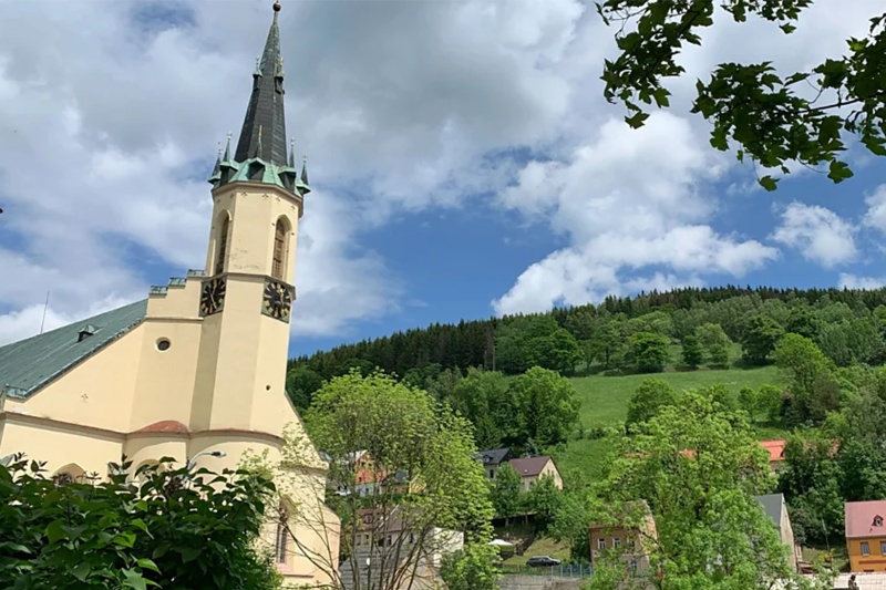 «دلار» اینجا متولد شده است! 7