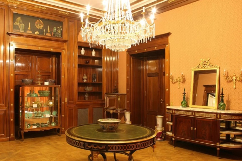 ماجرای سرقت از کاخ سعدآباد چیست؟ 8