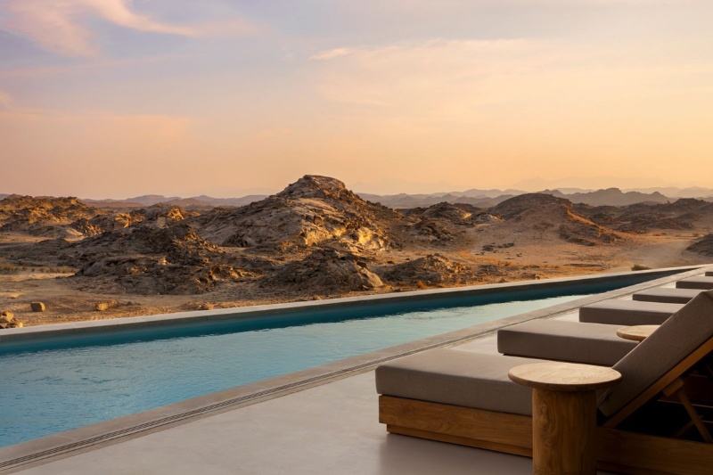 اقامتگاه صخره صحرا؛ تجربهای معنوی از معماری صخرهای در قلب بیابان عربستان 9