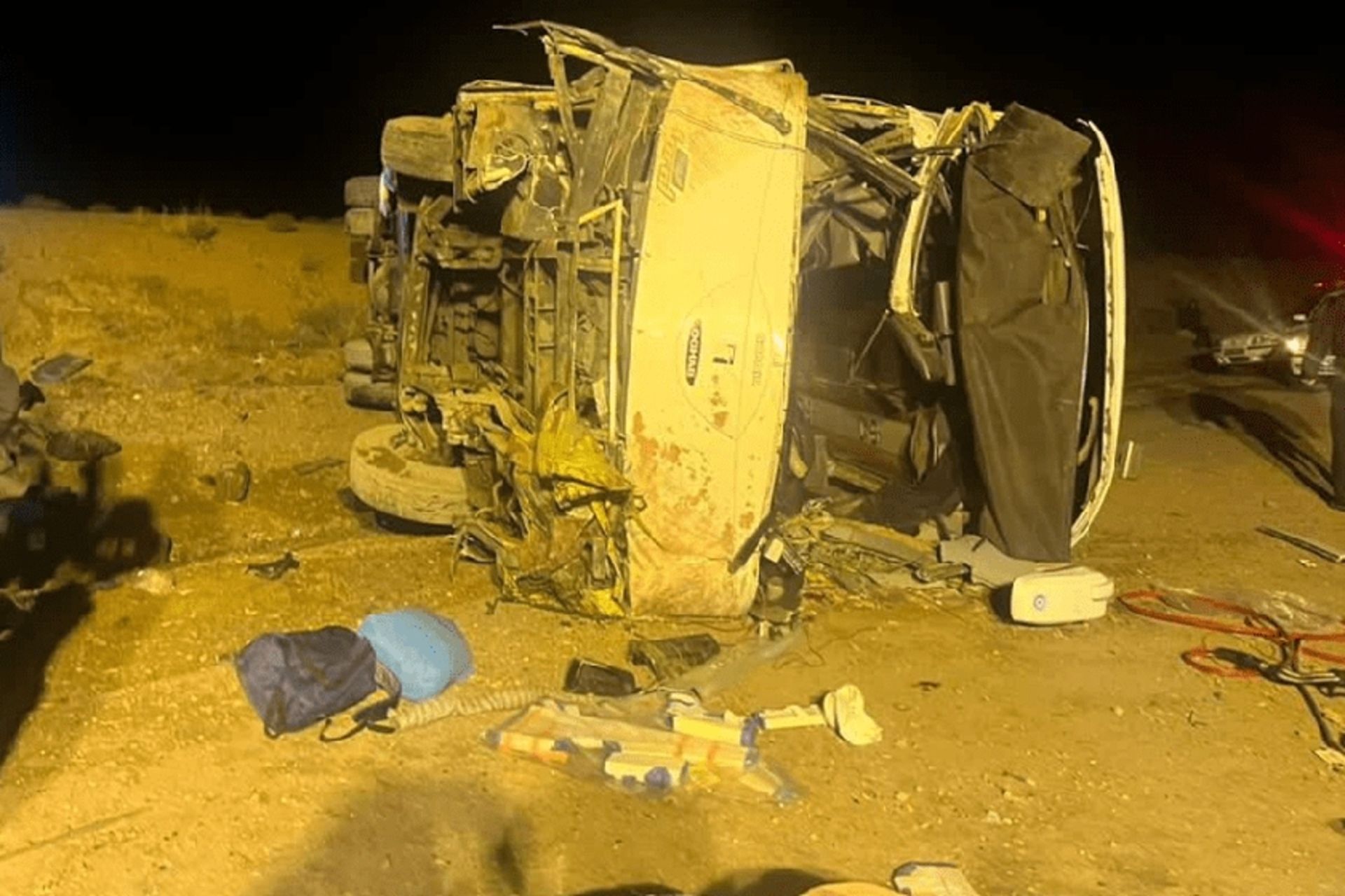 واژگونی اتوبوس مسافربری