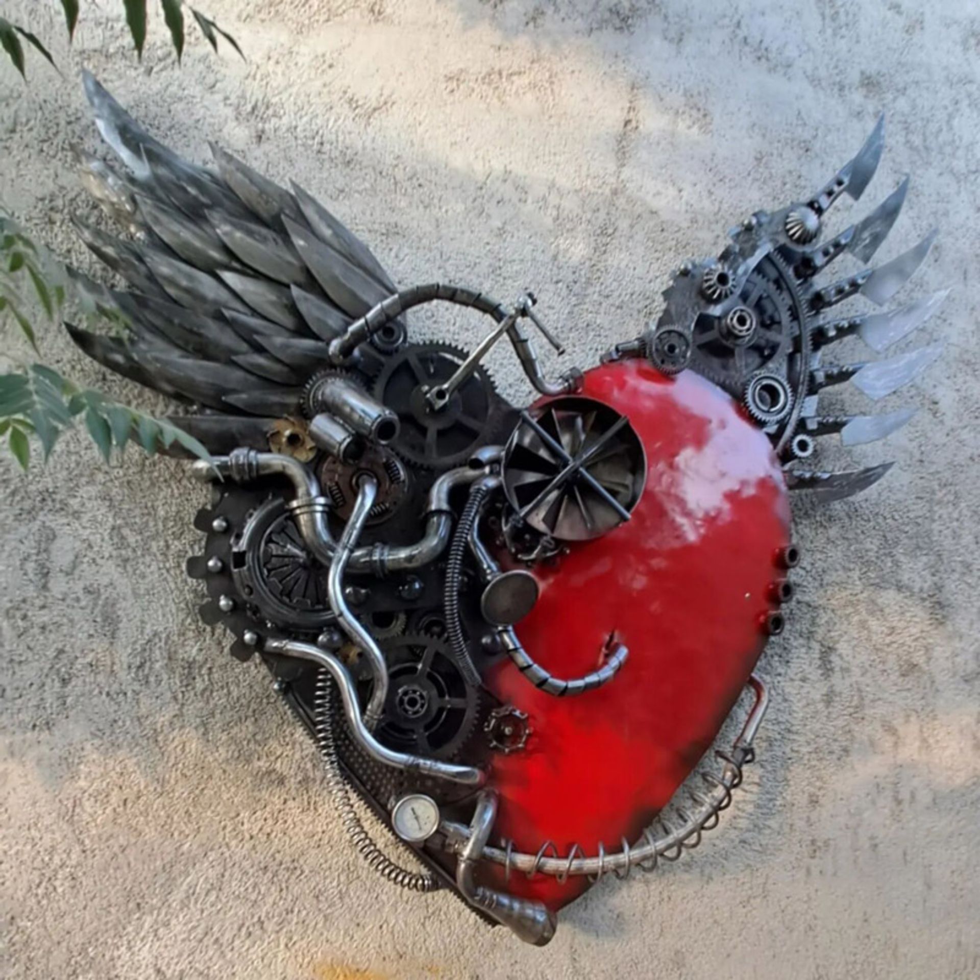 مجسمه فلزی قلب