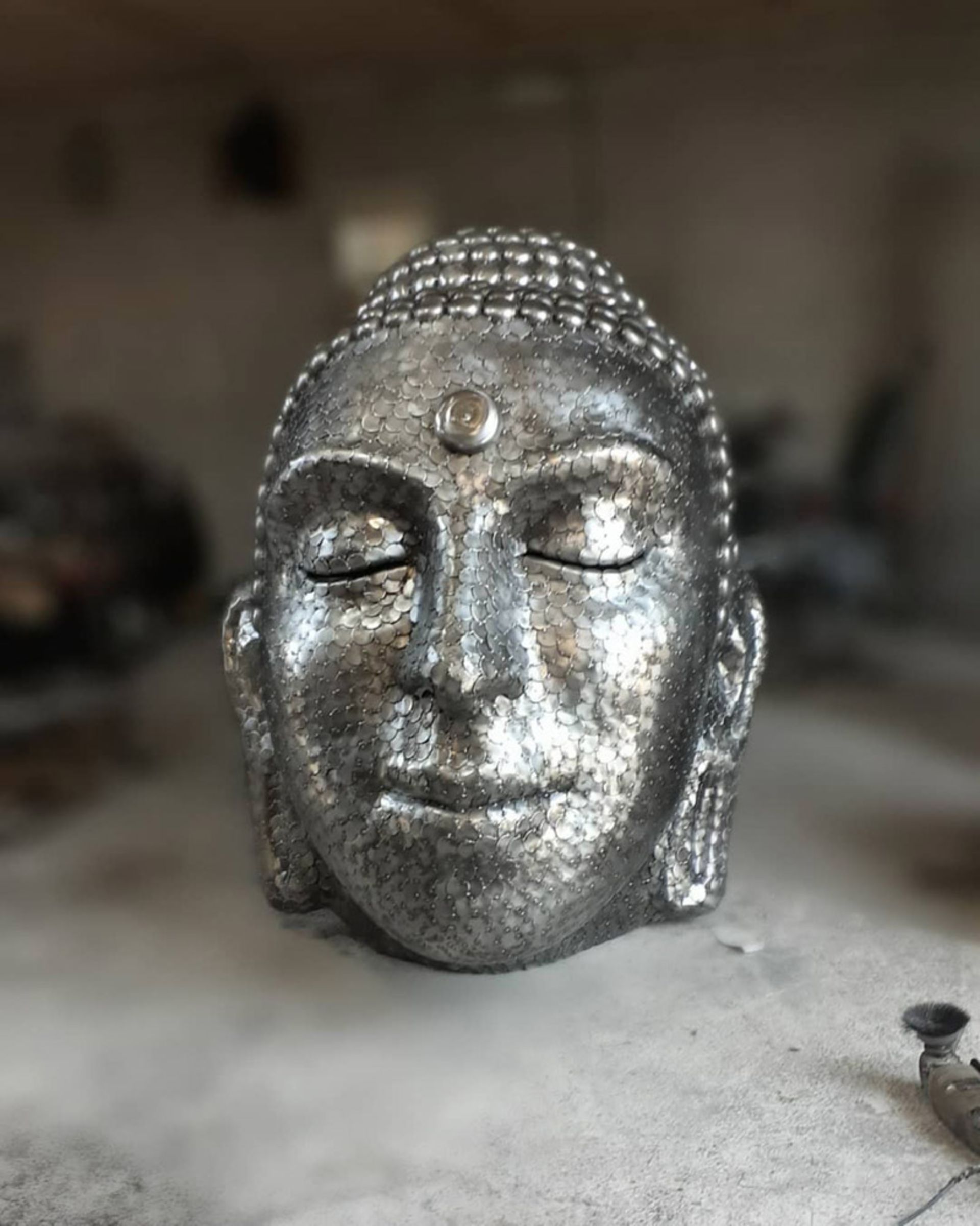 مجسمه فلزی سر بودا