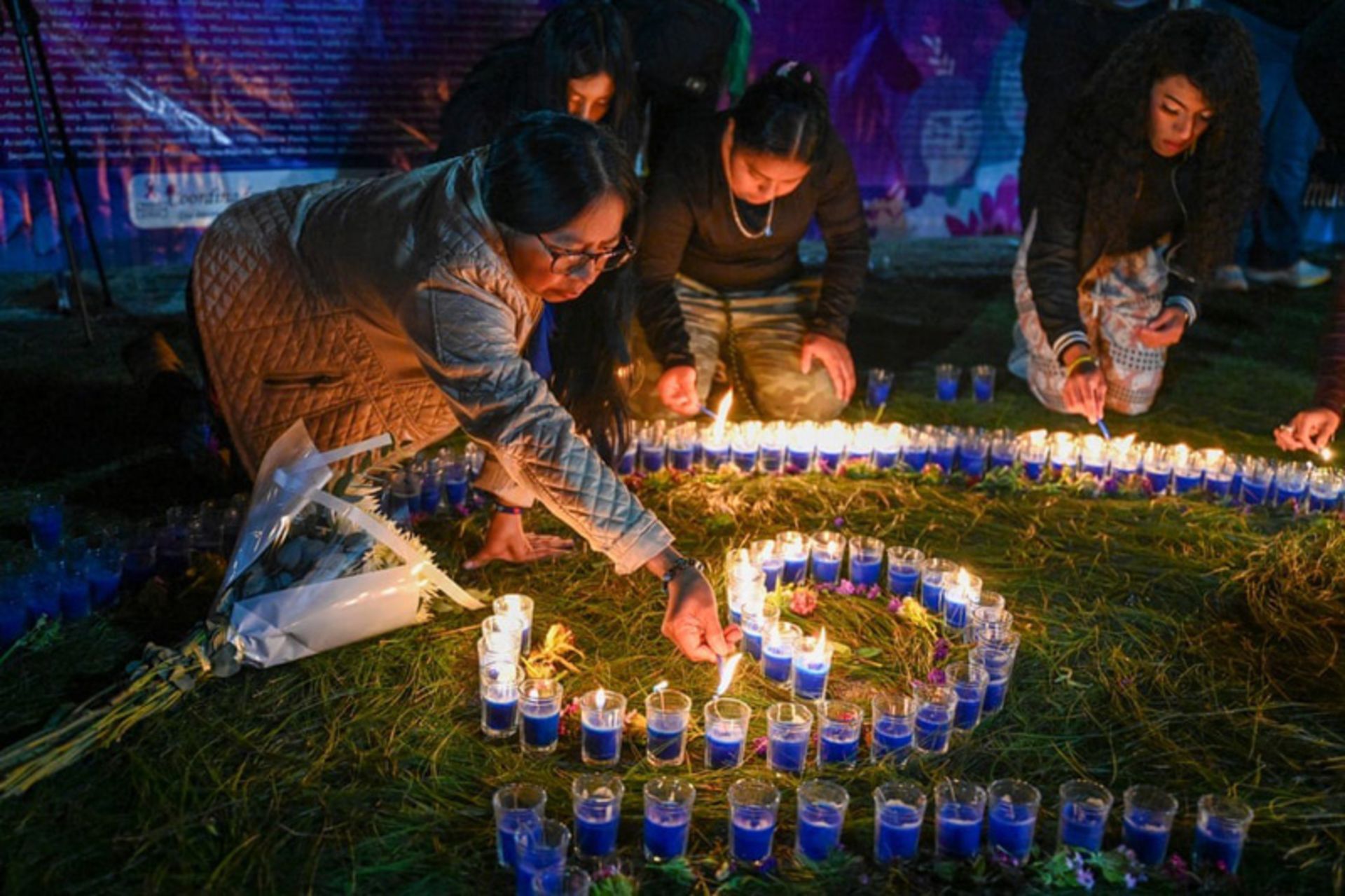 بزرگداشت قربانیان خشونت در گواتمالاسیتی در آستانه روز جهانی رفع خشونت علیه زنان.