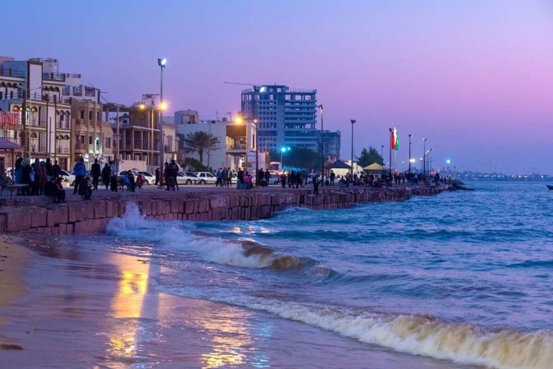 راهنمای سفر اقتصادی به بوشهر؛ سه روز سفر چقدر هزینه دارد؟ 3 غروب خورشید در ساحل زیبای بوشهر