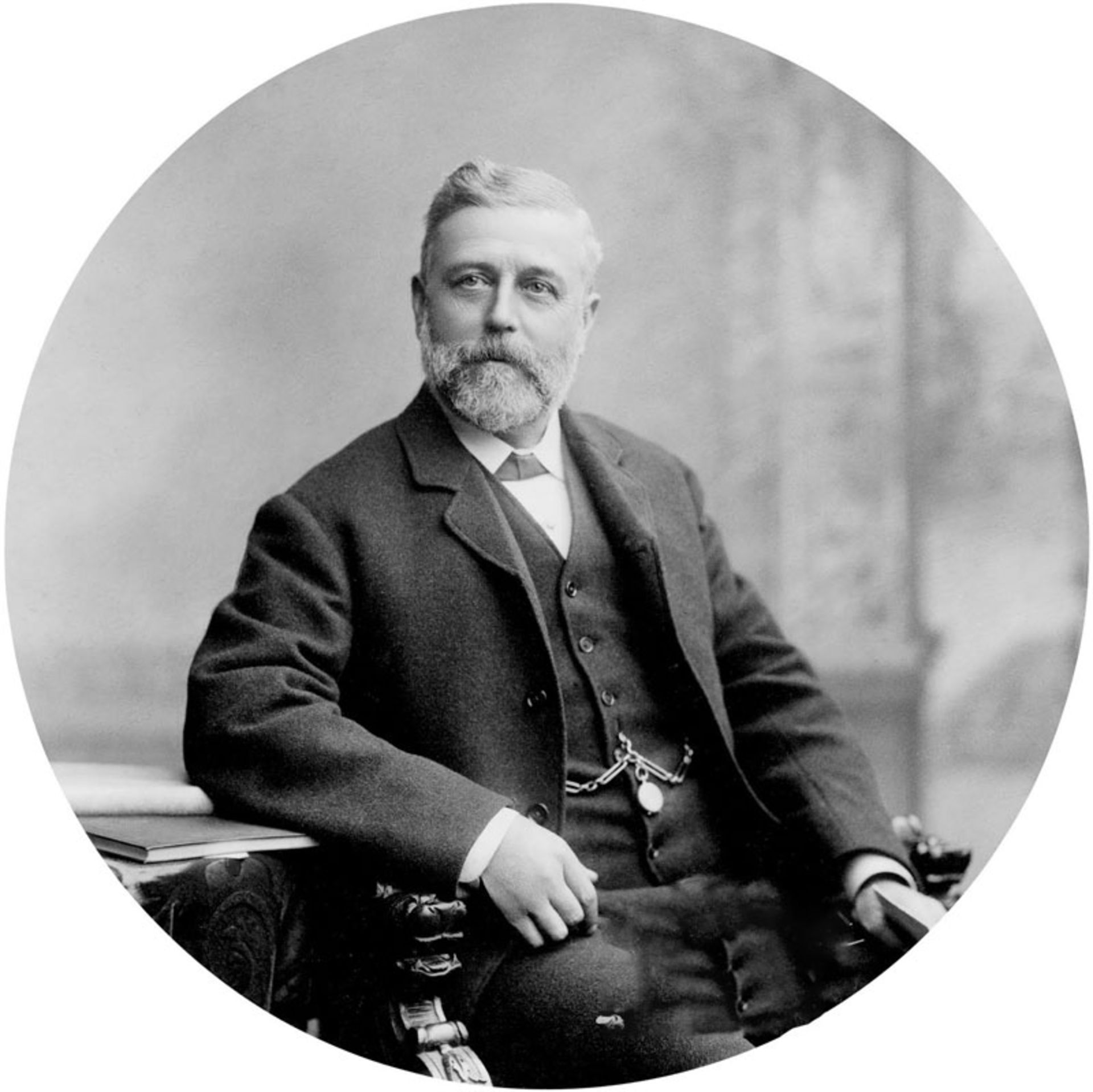 پرتره‌ای سیاه و سفید و کلاسیک از توماس کرپر