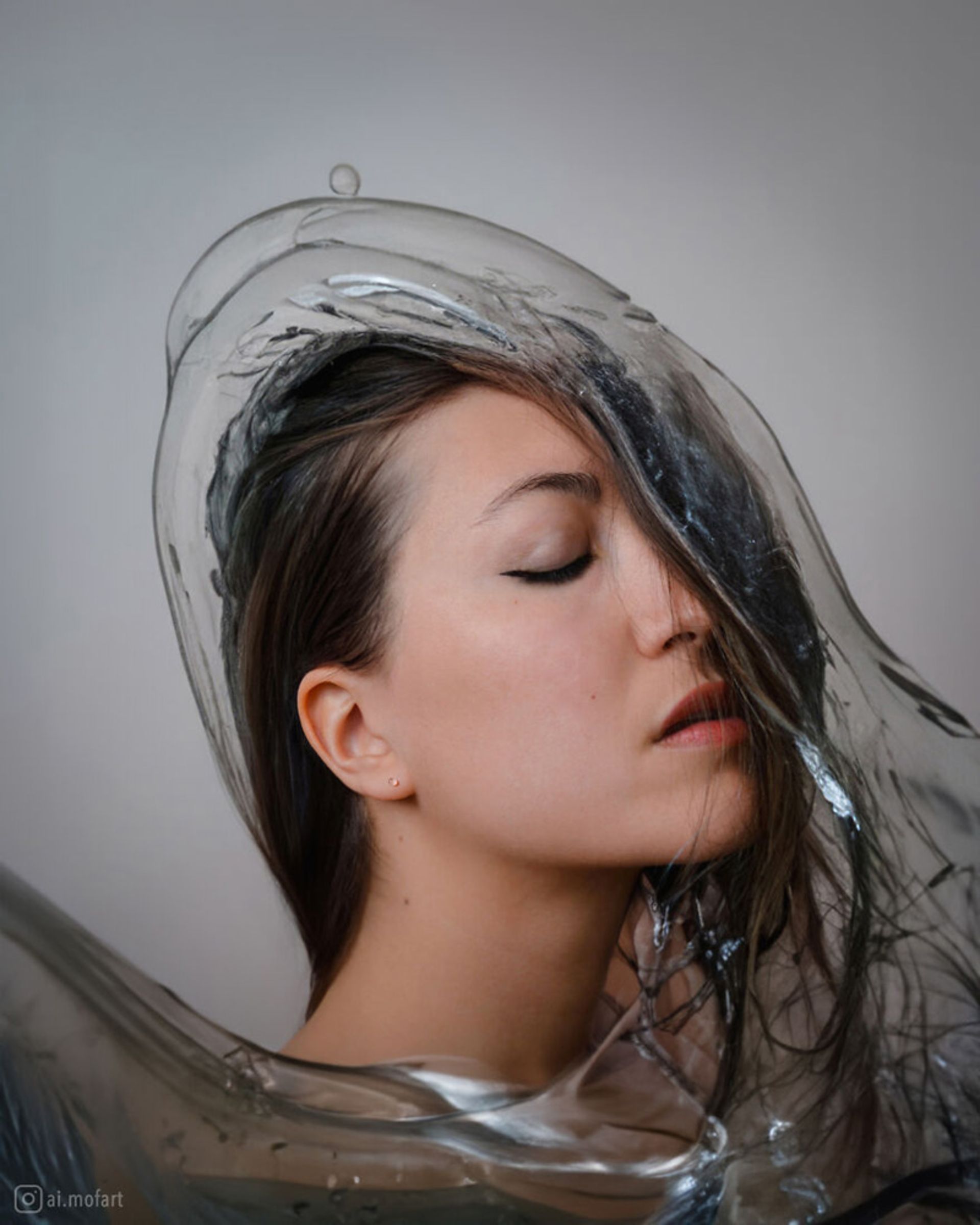 پرتره زنی با پوشش شفاف