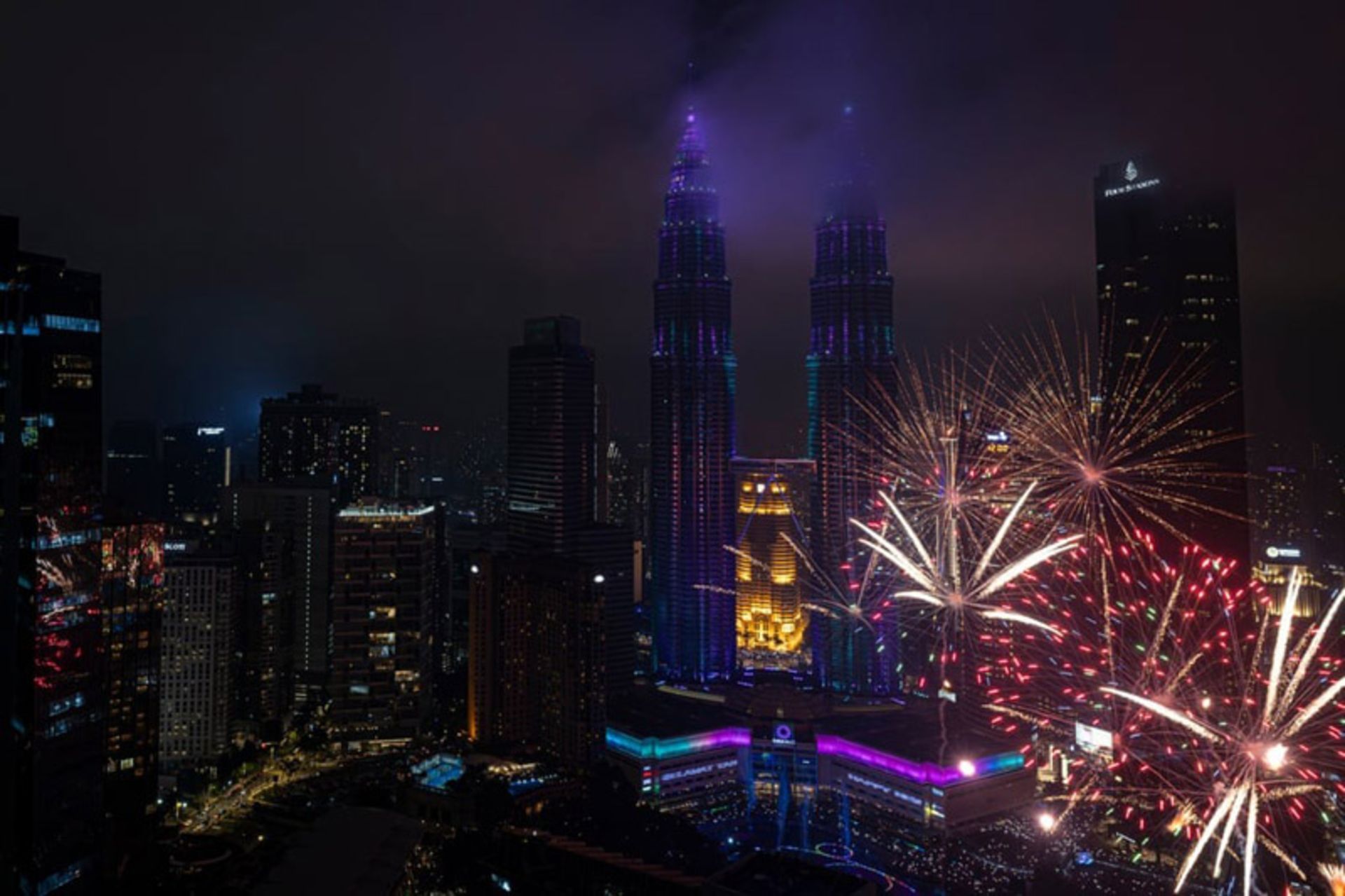 آتش بازی کوالالامپور، مالزی در آغاز سال نوی میلادی ۲۰۲۶