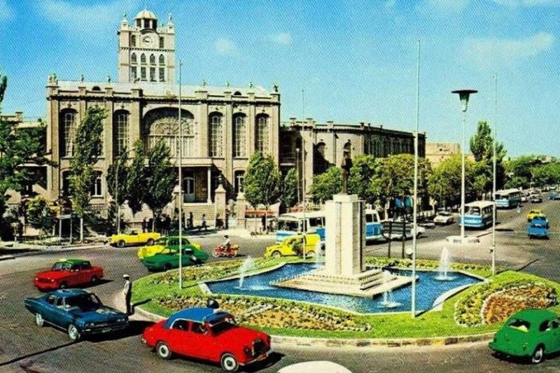 میدان ساعت در عکس تاریخی؛ تبریز زیبا در دهه ۴۰ شمسی 2